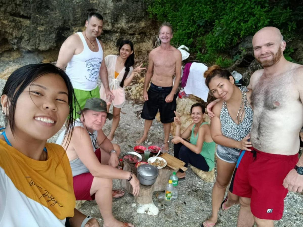 Sandstorm Lodge And Cafe Puerto Galera Dış mekan fotoğraf