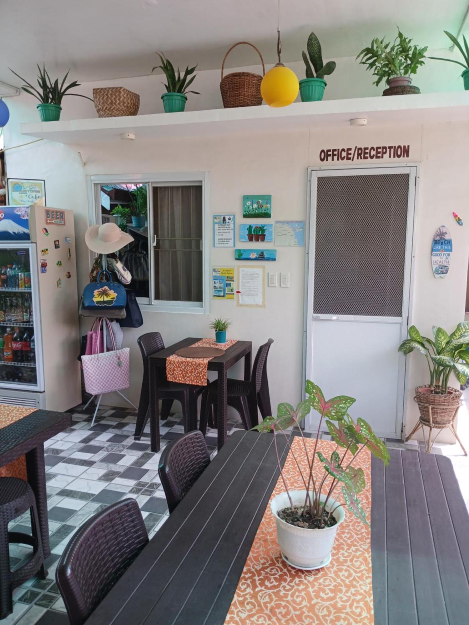 Sandstorm Lodge And Cafe Puerto Galera Dış mekan fotoğraf
